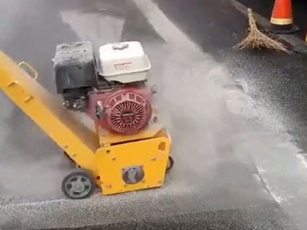 Concrete scarifier working video